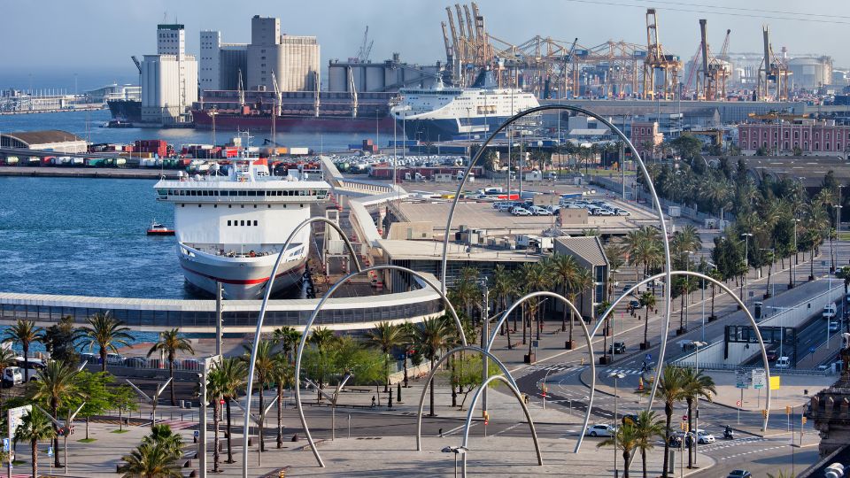 Factors affecting transit time in shipping