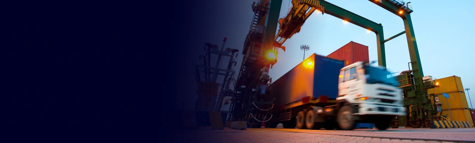 Smart gate optimization system improving industrial logistics flow